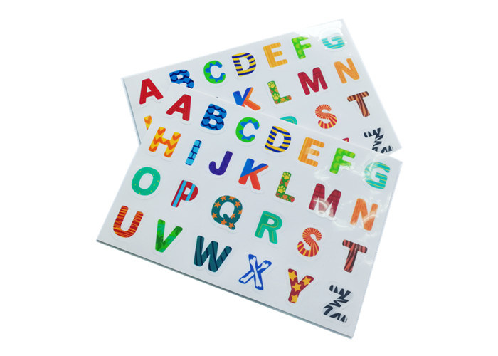 Wiederverwendbare Buchstaben und Zahlen Ökofreundliche TPE statische Buchstaben und Zahlen Aufkleber ungiftig weiches Dauermaterial für Schulen